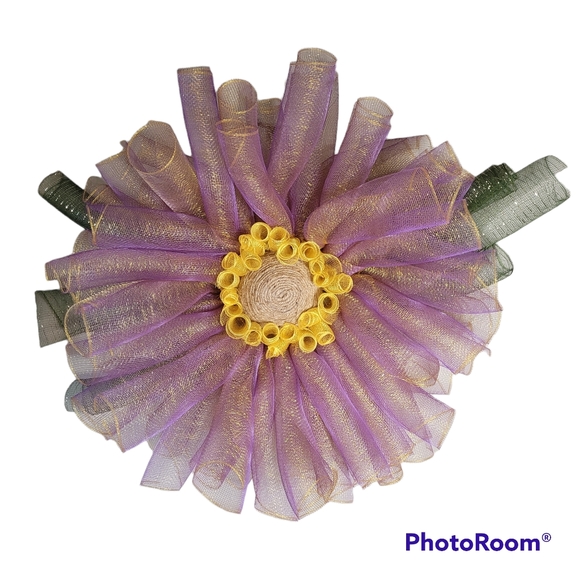 Flower Wreath - Picture 1 of 2